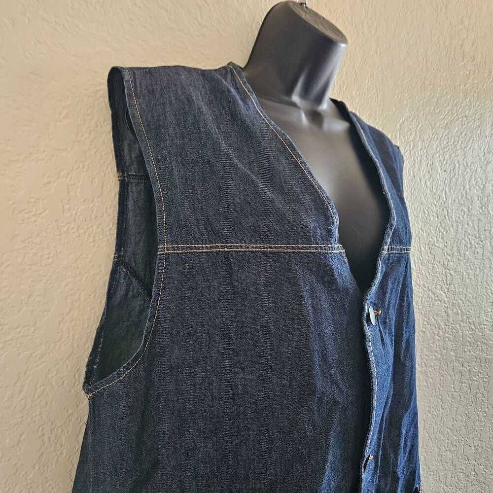 Standard Issue Cactus Vest - Picture 2 of 7